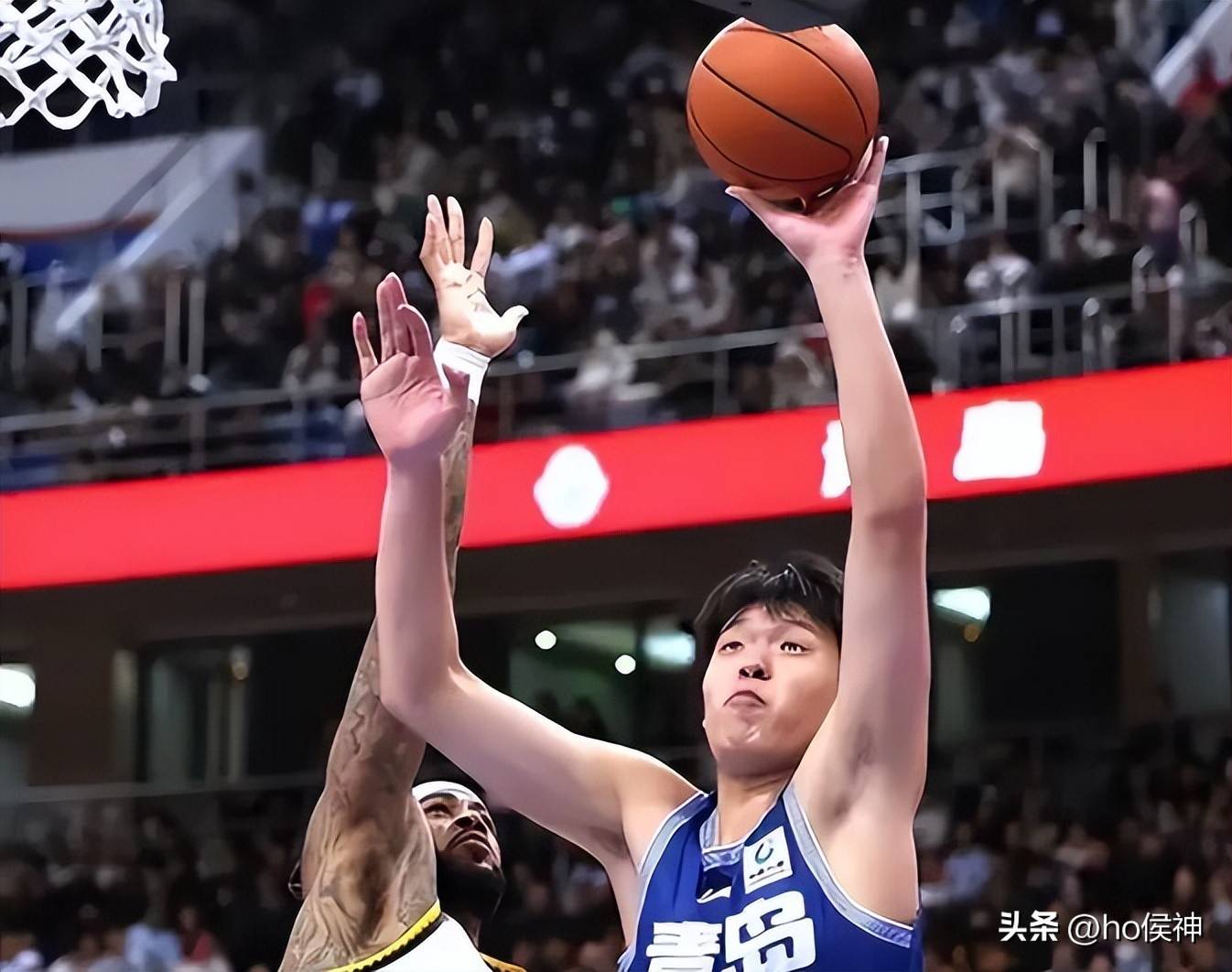 杨瀚森22+11青岛胜辽宁王哲林13分上海胜江苏的简单介绍