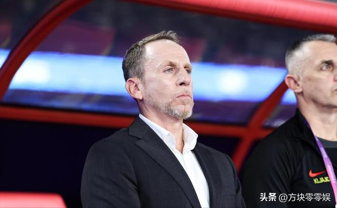 不是久尔杰维奇！资深名记曝国足选帅最新进展，郑智依旧是最大热门