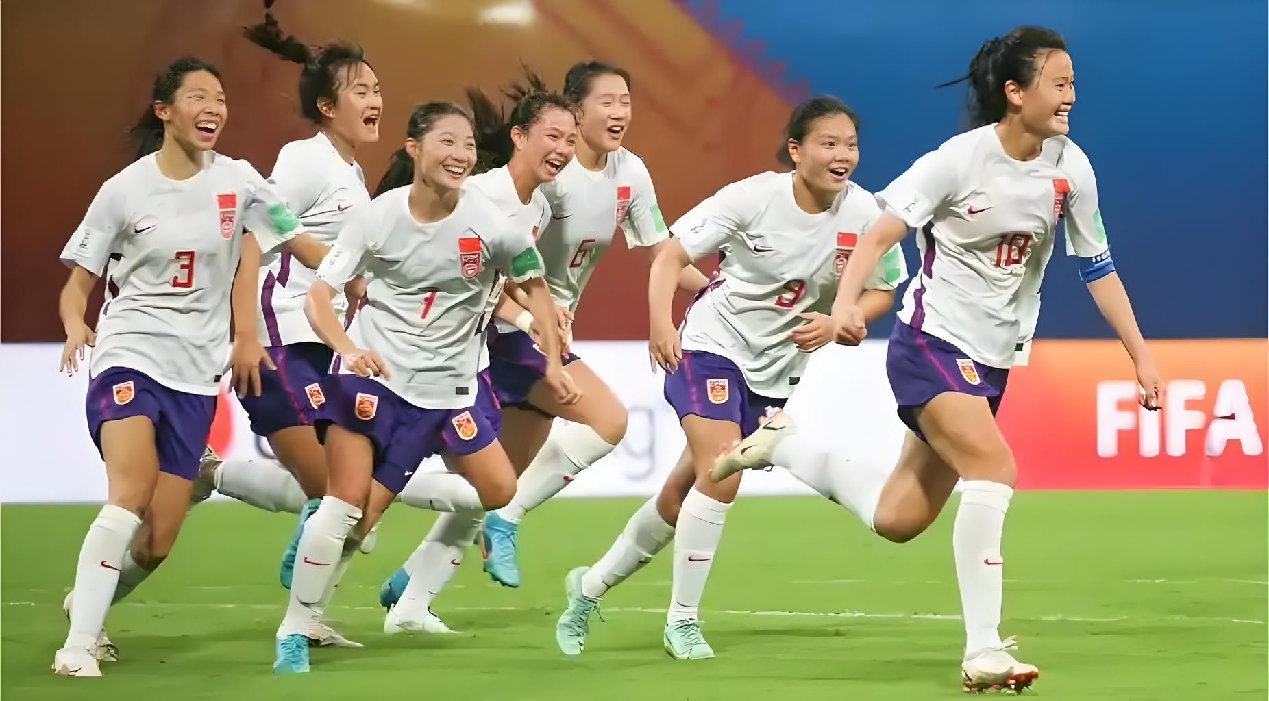 社会热点：女足比赛反响热烈的简单介绍